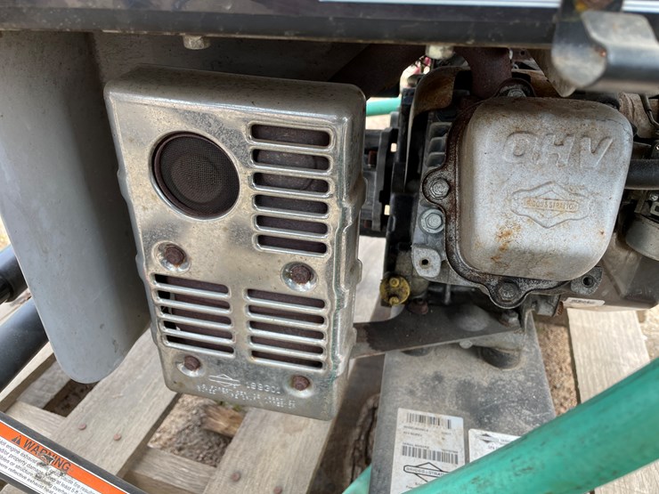 #4739-•-brute-pressure-washer-image-11