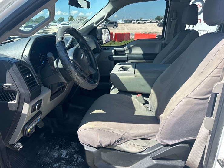 2016-ford-f150-image-12