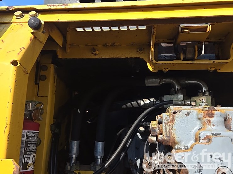 2005-komatsu-pc300-lc-7-image-45