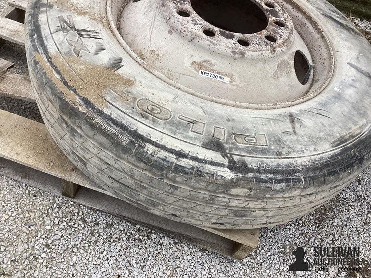 275/80r24.5-tire-&-rim-image-11