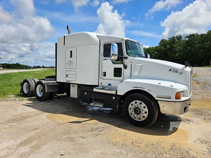 2005-kenworth-t600-image-38