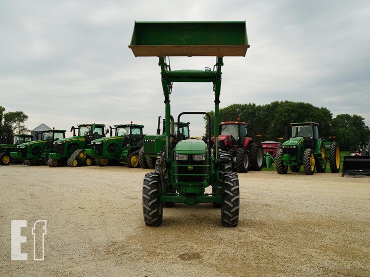 2013-john-deere-5100e-image-43