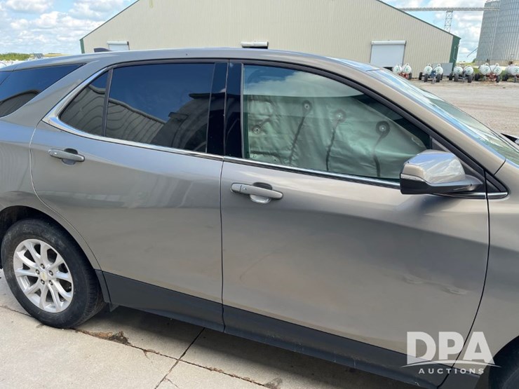 2018-chevrolet-equinox-lt-image-27