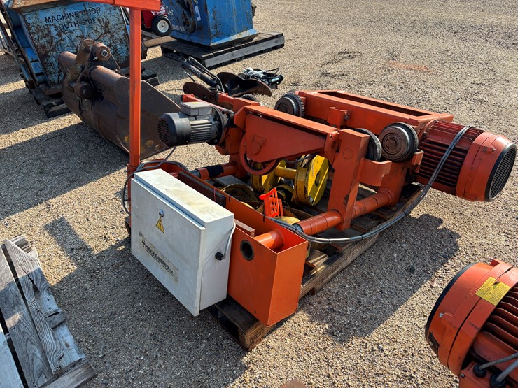#22935-•-podem-gabrovo,-5-ton-chain-hoist,-electric-image-6