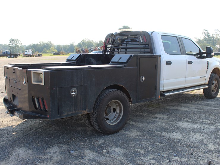 2019-ford-f350-xl-image-4