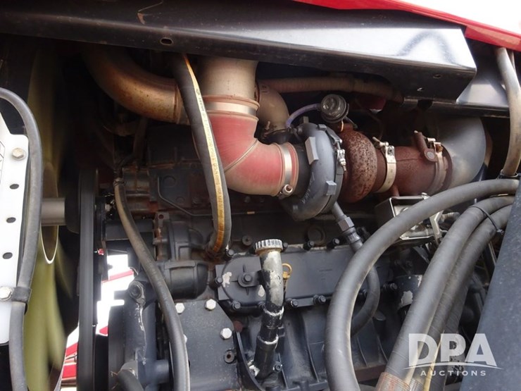 2015-case-ih-patriot-4440-image-93