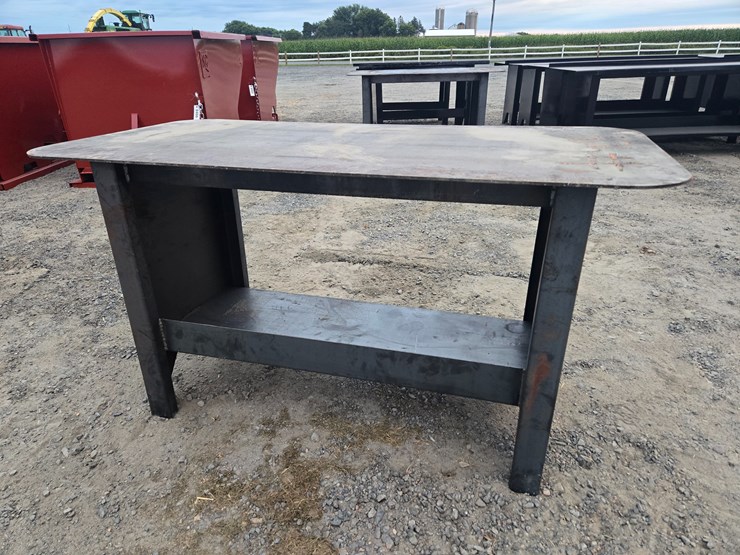 #403-•-kit-container-welding-table-image-1
