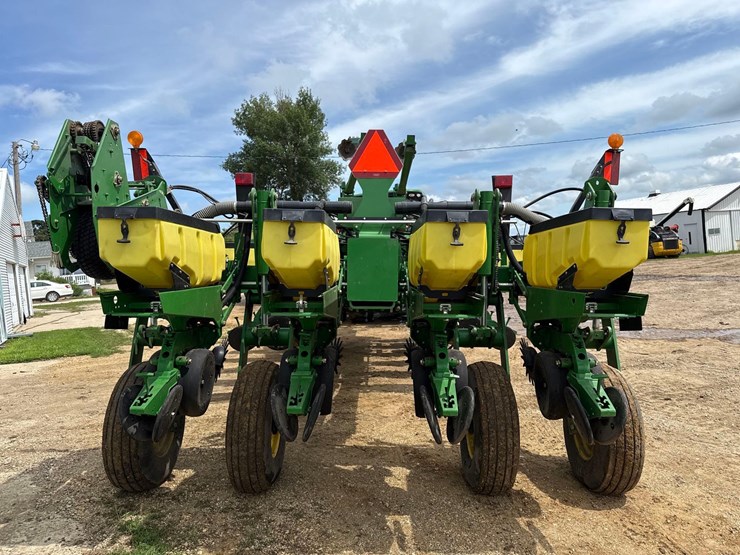 john-deere-1770nt-image-3