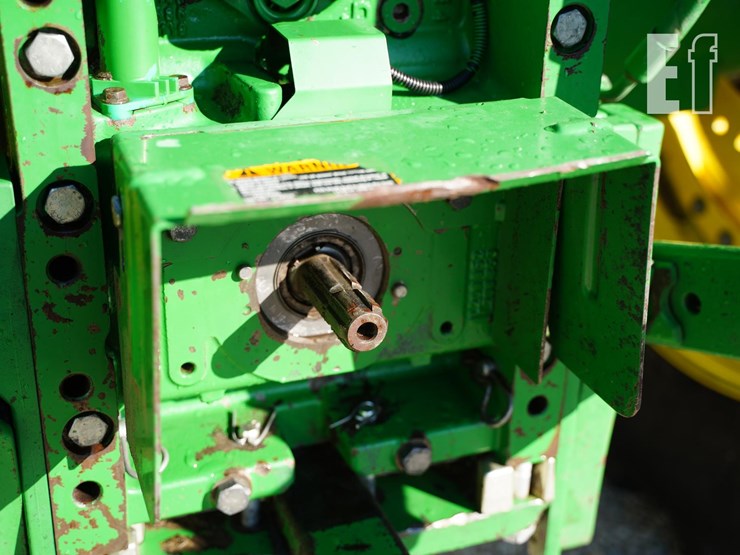 2018-john-deere-6120r-image-25