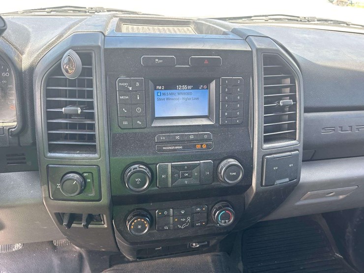 2020-ford-f250-image-15
