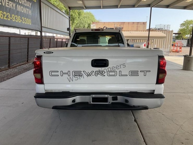 2003-chevrolet-silverado-1500-image-6