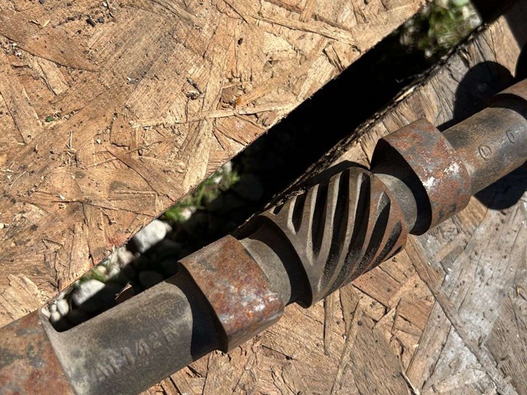 john-deere-model-a-rods-set-and-camshaft-image-19