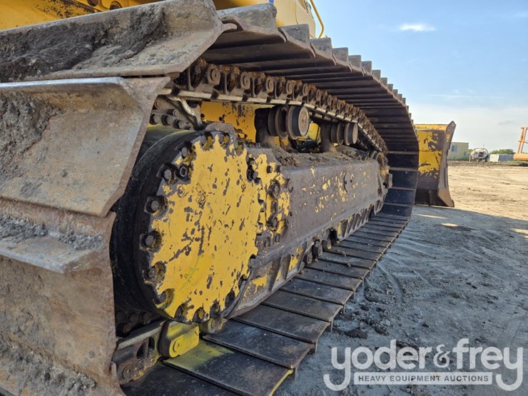 2023-komatsu-d61pxi-24-image-26