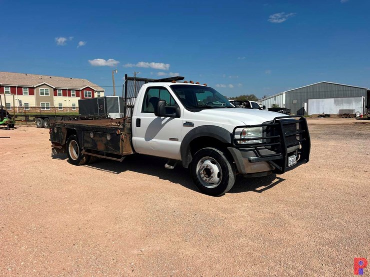 2005-ford-f550-image-9