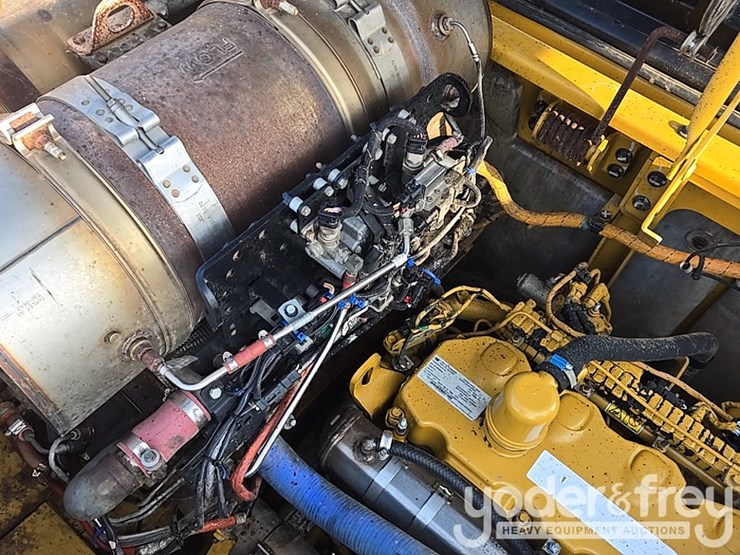 2015-caterpillar-336-f-image-62
