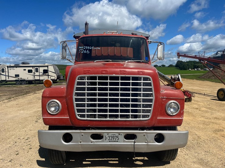 1971-ford-l8000-image-2