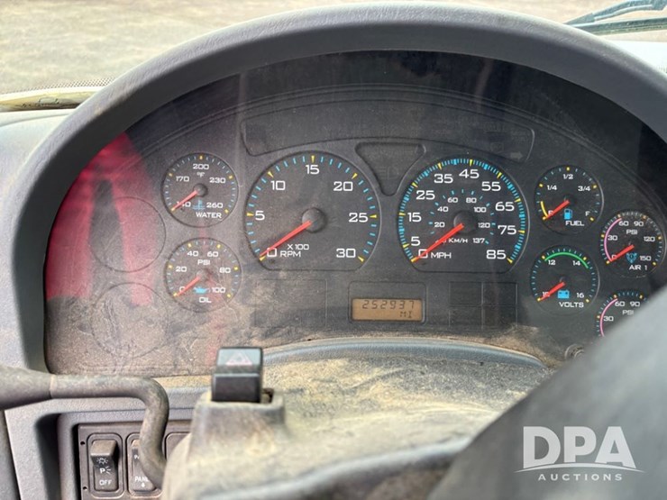 2002-international-durastar-4400-image-44