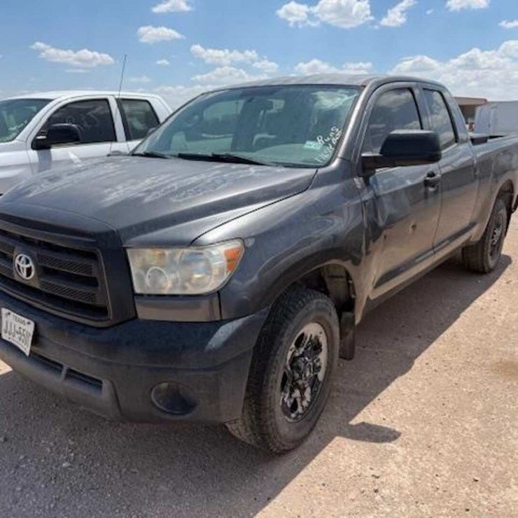 2013 TOYOTA TUNDRA