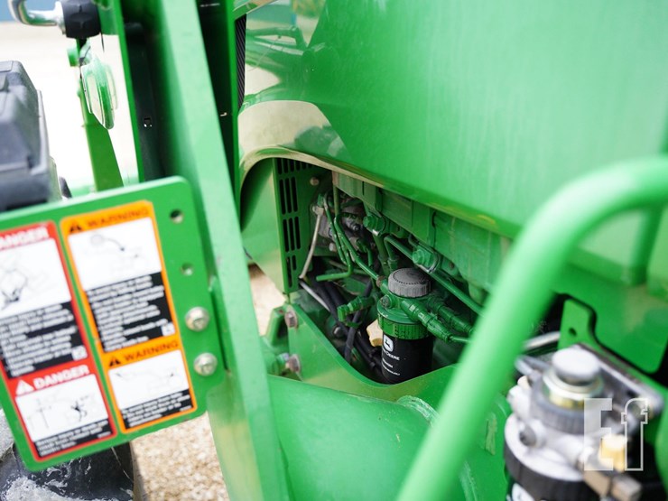 2013-john-deere-5100e-image-14