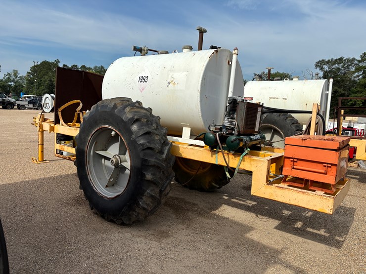 #79682-•-portable-fuel/lube-wagon-image-2