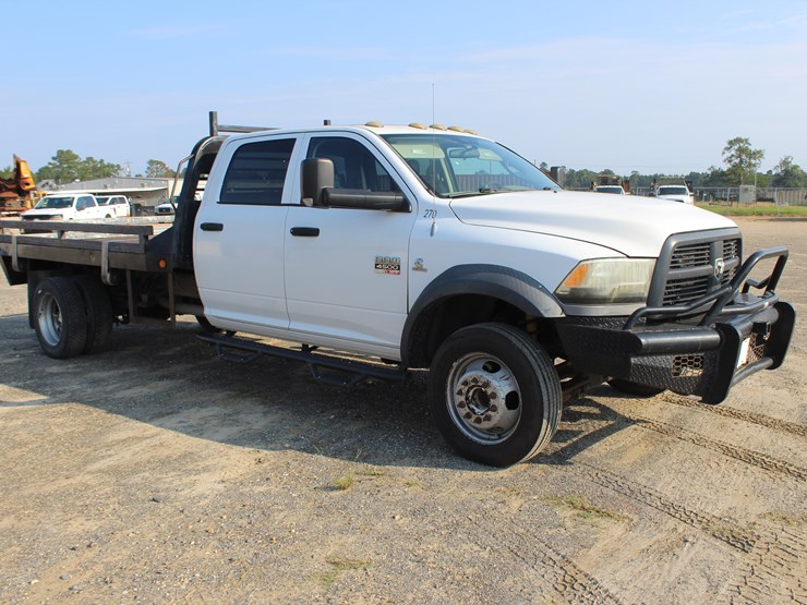 2012-dodge-ram-4500-image-2