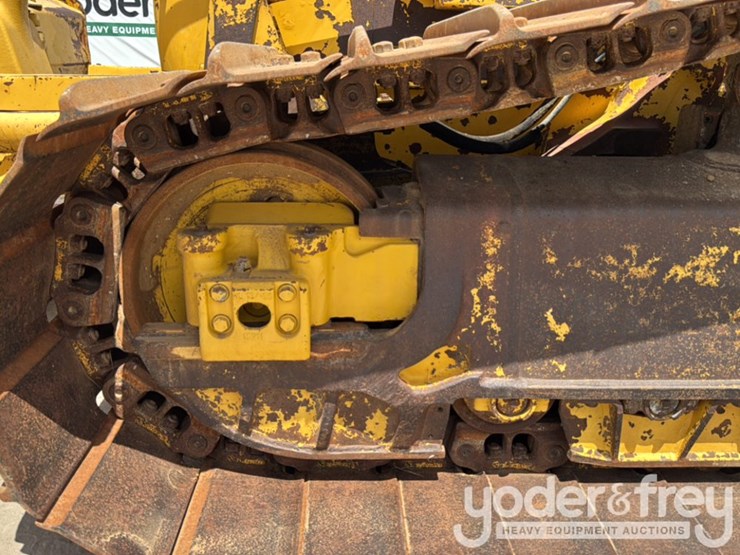 2016-komatsu-d61px-24-image-10