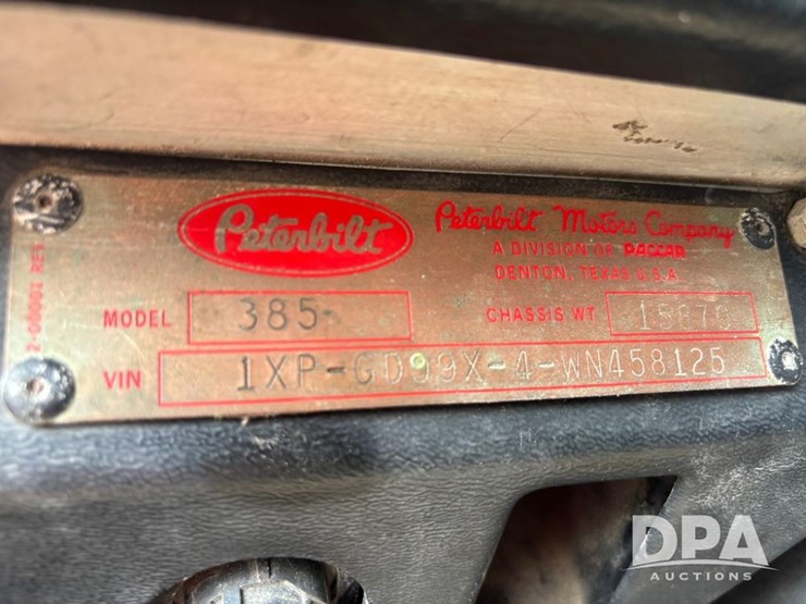 1998-peterbilt-385-image-85