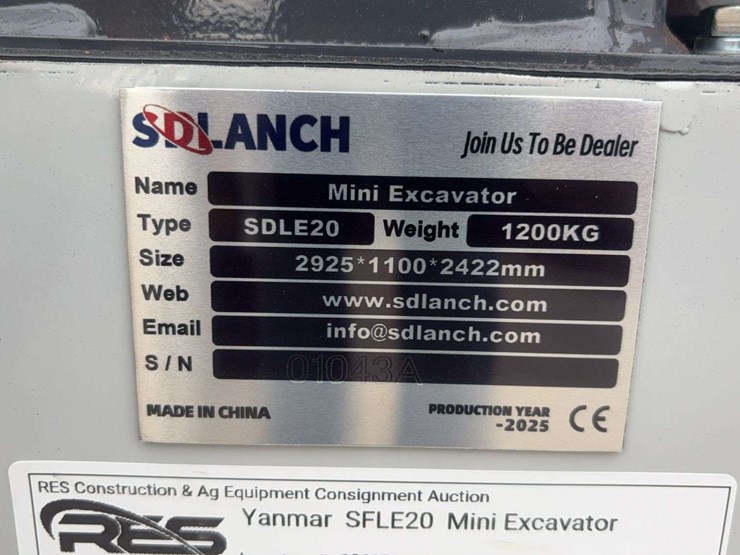 sdlanch-sdle20-mini-excavator-image-13