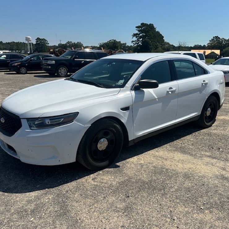 #23001 • 2017 FORD TAURUS