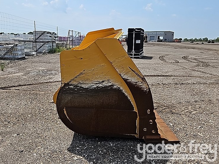 john-deere-744-image-6