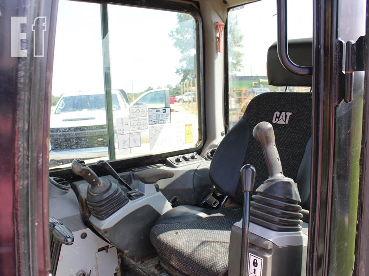 caterpillar-305.5e2-cr-image-14