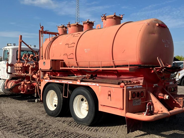 2001-mack-rd688s-image-5