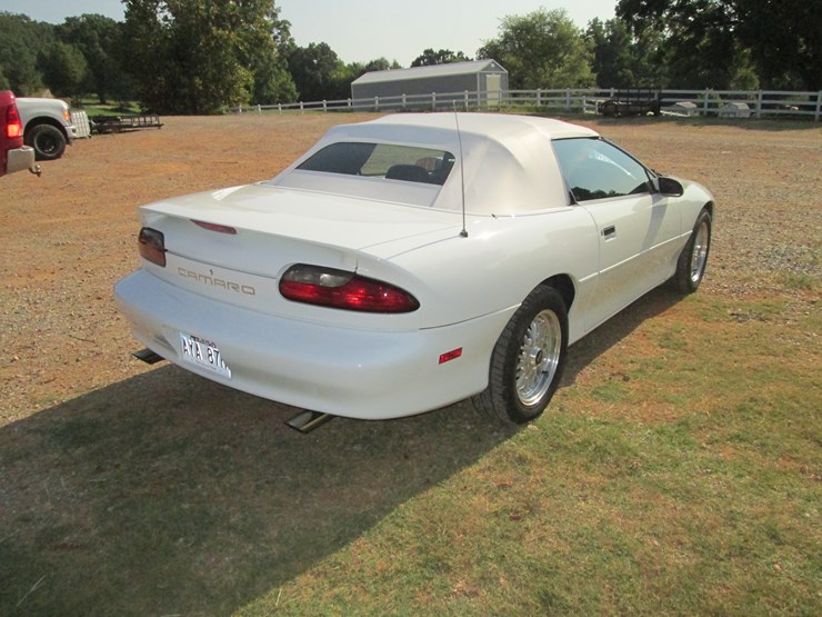 #20-•-#26800-•-1995-chevrolet-camaro-convertible-2g1fp32pxs2140553-image-3