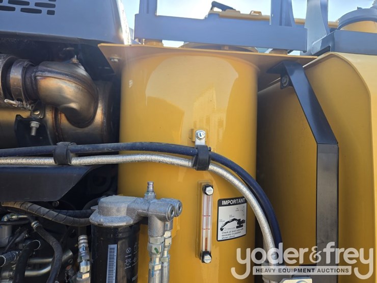 2022-deere-130g-image-62