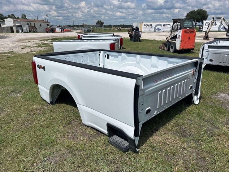 ford-super-duty-pickup-truck-bed-image-2