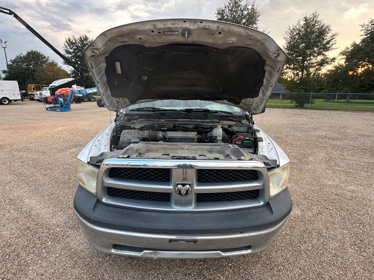 2011-dodge-1500-image-58