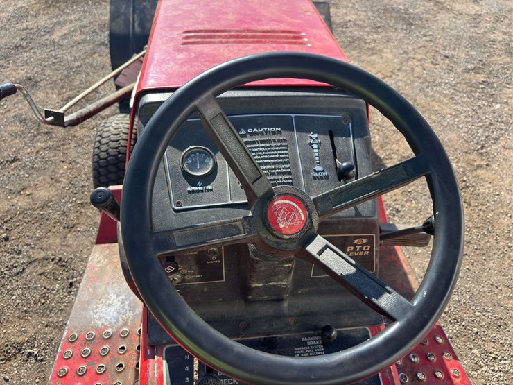 mtd-lawn-tractor-image-14