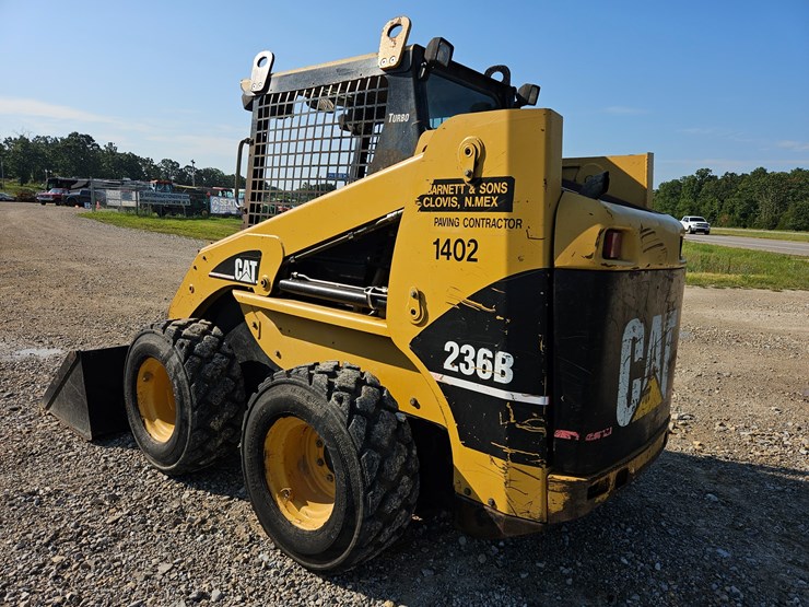 2004-caterpillar-236b-image-5