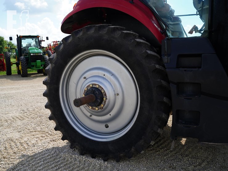 2017-case-ih-magnum-280-image-21