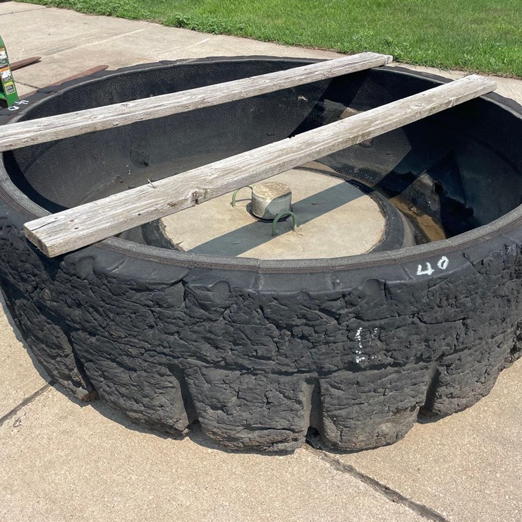 7ft Round Tire Feeder