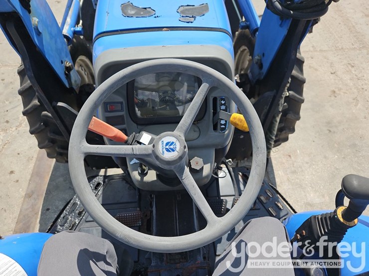 new-holland-tn75a-image-29