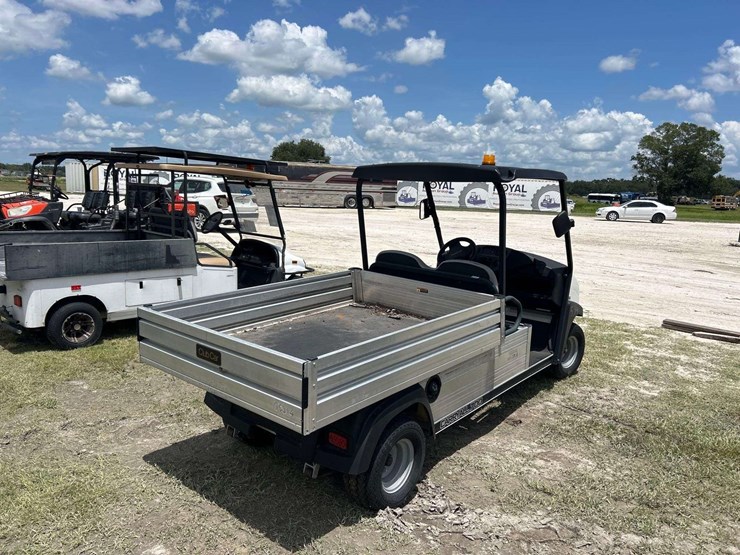 2023-club-car-carryall-700-utility-cart-image-3
