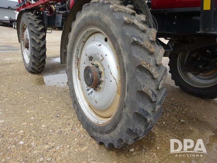 2011-case-ih-patriot-4420-image-43