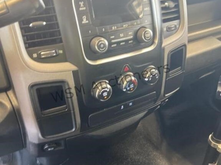 2016-ram-2500-p/u-image-16