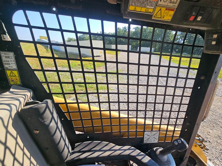 2004-caterpillar-236b-image-34