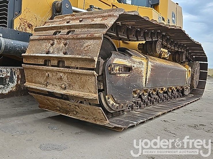 2018-deere-850k-lgp-image-13