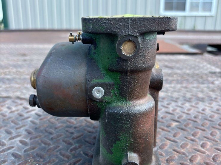 marvel-schebler-81-carburetor-image-2