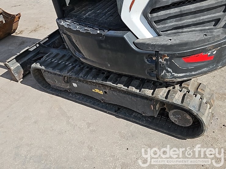 bobcat-e32-image-26