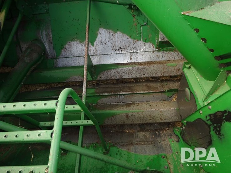 2001-john-deere-9550-image-93