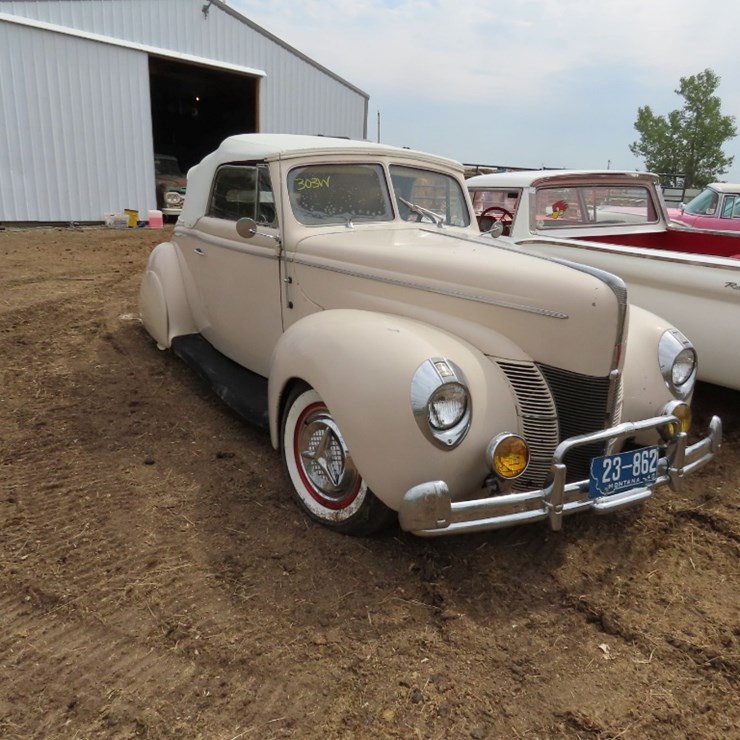 1940 Ford Convertible